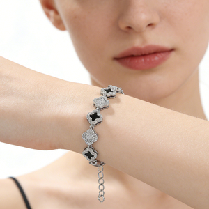Pulsera UWIN con Trébol de 4 Hojas Completamente Adornada con Circonitas, Pulsera de Trébol Negro Ajustable para Mujer, Venta al por Mayor, Joyería en Stock - Product Image 5