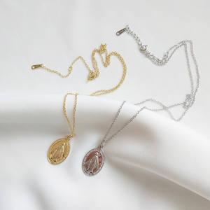 Popular Virgen María imagen Oval de Plata de Ley 925 en forma de COLLAR COLGANTE - Product Image 1