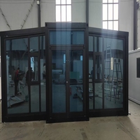 Maison de conteneur extensible de luxe de 40 pieds 20 pieds Pavillon de la série pliante à double aile avec disposition attenante, portes à calandre et fenêtres