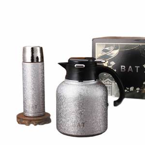 <b>Large</b> Capacity Pure Titanium Vacuum Thermos <b>Tea</b> Infuser Bottle 12-24H Insulation Temperature Display Corporate Gift Box 1800ml - Product Image 5