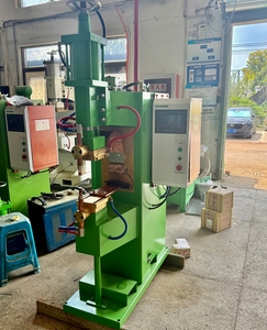 เครื่องเชื่อมจุดตัวถังรถยนต์แบบวงแหวนล็อคสแตนเลส DC ความถี่ปานกลางรุ่นใหม่ พร้อมระบบควบคุมด้วยไมโครคอมพิวเตอร์ - Product Image 2