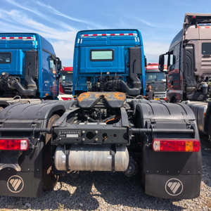 Cabeza de Remolque de Segunda Mano de 10 Ruedas y 40 Toneladas / Cabeza de Camión Tractor <span class=keywords><strong>Internacional</strong></span> en Venta - Product Image 2