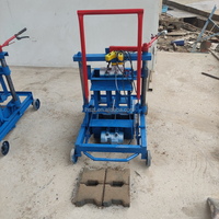Petite machine portable de fabrication de briques en argile pour la production de blocs creux en ciment et de pavés