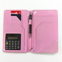 Carpeta Portafolio de Cuero PU Brillante con Calculadora Solar, Ranura para Bolígrafo, Múltiples Ranuras para Tarjetas, Organizador de Documentos de Negocios, Cartera