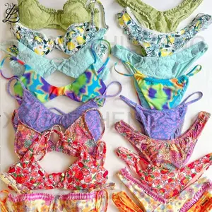 OEM 2024 set Bikini pakaian renang desainer merek terkenal untuk wanita pakaian renang Bikini kustom tali Mini seksi berkilau Satin mewah