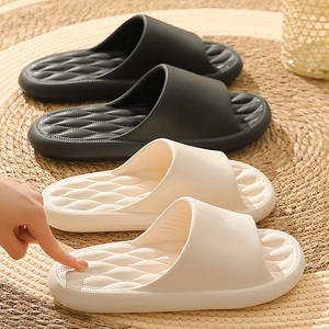 Pantofole da massaggio a forma di diamante <span class=keywords><strong>EVA</strong></span> a forma di diamante medio scarpe da bagno pantofole da donna piatte all'aperto - Product Image 6