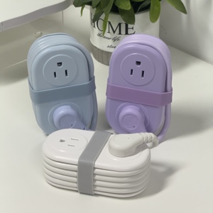 Station d'alimentation portable industrielle Blueshark BST Mini avec gestion des câbles en silicone 10A, 2 prises CA, 2 ports USB, 1 port USB-C à charge rapide - Product Image 1