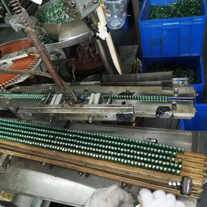 Linh Kiện Điện Tử Bán Buôn Từ Nhà Máy ODM/OEM Tụ Điện Điện Phân Nhôm DIP 35V 2200UF Tuổi Thọ Cao - Product Image 5