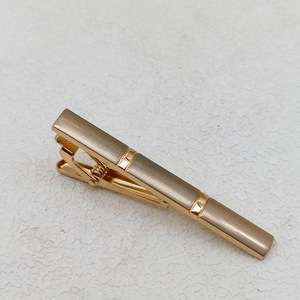 Pince à cravate de luxe en cuivre durable, idéale pour le bureau, souvenirs pour invités de <span class=keywords><strong>mariage</strong></span>, pinces électroplaquées, convient aux costumes pour hommes, articles cadeaux Fête des Pères - Product Image 3