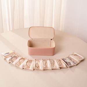 Organisateur de bijoux de voyage en cuir PU avec logo personnalisé, pochette zippée en velours rectangulaire moderne 24x12x8cm Ele Queen EQ668 Bracelets - Product Image 3