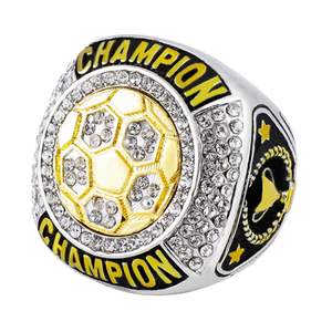 هدية مخصصة لجائزة بطل الحلبة الفائز بالجائزة MVP Collectible لكرة القدم - Product Image 1