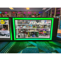 Vitrine de magasin cosmétique d'intérieur de lumières coulantes colorées de vitrine en verre verrouillable debout libre