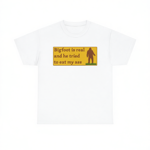 Camiseta Bigfoot, Camiseta con Meme Divertido, Regalo Bajo la Broma, Artículo Promocional Inapropiado y Embarrassante - Product Image 2