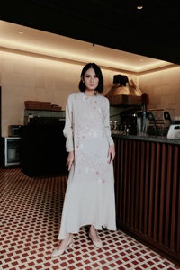 ชุดเดรสหรูหราพร้อมแขนระบายเป็นชั้นๆ สำหรับโอกาสลำลองและโอกาสที่ต้องการความสง่างาม - Product Image 4