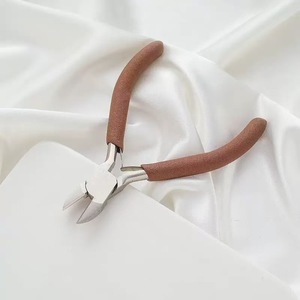Mini-pince durable en acier à haute teneur en carbone, outil à main à six coupes diagonales pour bijoux, DIY, personnalisable OEM - Product Image 4