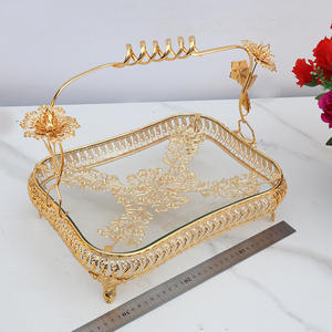 Panier à fruits rectangulaire doré de style 2024, plateau à fruits de luxe en or, plateau à gâteau moderne pour l'Aïd et les mariages - Product Image 2