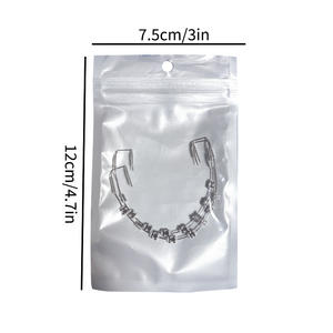 เครื่องมือจัดฟันแฟชั่นสไตล์การ์ตูน ของตกแต่งข้ามพรมแดน มีให้เลือกหลากหลายสี ผลิตจากพลาสติกและโลหะ - Product Image 4