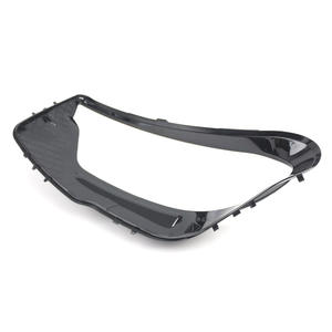 Cache-phare Mercedes-Benz GLC 23-25 X254 en PC, installation facile, protection de la face de la lampe - Product Image 1