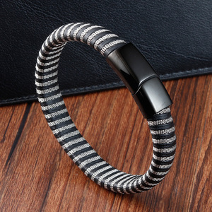 Bracelet minimaliste et élégant en acier inoxydable pour homme, attrayant bracelet tressé en acier titane et cuir véritable - Product Image 1