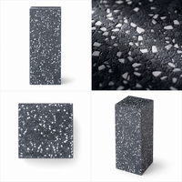 Colonne en terrazzo moucheté foncé, socle rectangulaire en pierre haute pour présentation en hôtel ou showroom, personnalisable