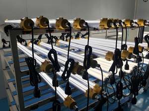 Lámpara Lineal LED a Prueba de Explosiones de 20W 30W 45W NSF IP66 para Refinería de Petróleo, Central Eléctrica, Laboratorio Químico - Product Image 5