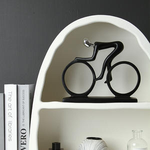 Nórdico <span class=keywords><strong>Simple</strong></span> resina moderna bicicleta ciclista estatua bicicleta jinete estatua estatuilla Oficina sala de estar Decoración - Product Image 3