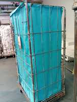 Grande conteneur à roulettes pour le stockage en entrepôt hospitalier et industriel de la blanchisserie, avec housses intérieures et extérieures pour sacs de linge