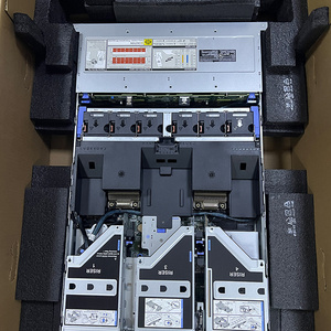 เซิร์ฟเวอร์แบบแร็ค 2U รุ่น PowerEdge R750 พร้อมโปรเซสเซอร์ Xeon Silver 4310 สำหรับจัดเก็บข้อมูลบนคลาวด์ R750xs เซิร์ฟเวอร์แบบแร็ค 2U เซิร์ฟเวอร์คอมพิวเตอร์ใหม่ - Product Image 5