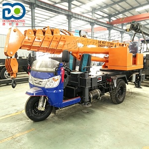 Mini-grue à trois roues à double alimentation, très demandée, avec plusieurs sections de flèche pour travaux de levage en milieu rural, intérieur et sites étroits - Product Image 2