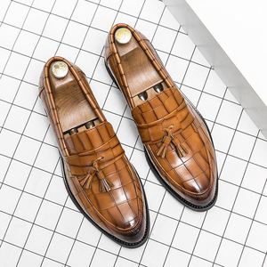 Chaussures habillées pour hommes 2025 – Nouveauté tendance : Chaussures de ville en cuir véritable pour hommes, plates, pour le bureau, style Oxford - Product Image 4