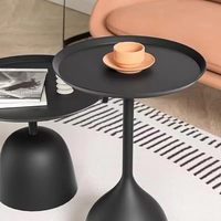 Canapé nordique Offre Spéciale petite table d'appoint ronde mini fer art extrêmement simple table d'appoint de salon mobile moderne