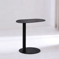 Table basse design moderne, chaise longue, table d'appoint, utilisation intérieure et extérieure