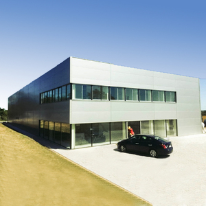 Structure en acier préfabriquée pour salle d'exposition, montage rapide et facile, faible coût - Product Image 4