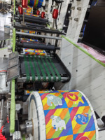 Machine d'impression d'étiquettes flexo avec découpe, machine d'impression d'étiquettes en plastique pour l'emballage