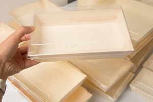 ถาดเสิร์ฟไม้แบบซ้อนได้: ถาดปลอดพลาสติก ย่อยสลายได้ ปลอดภัยสำหรับอาหาร เหมาะสำหรับจัดแสดงขนมหวาน <span class=keywords><strong>ผล</strong></span><span class=keywords><strong>ไม้</strong></span> และผัก - Product Image 2