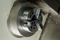 Mesin Bubut CNC WT100L Dual Spindle Dual Turret Long Bed Presisi Tinggi untuk Komponen Energi