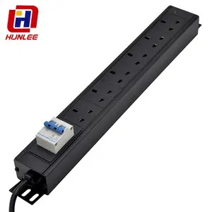 UK 19 Inch Rack Mount Ổ Cắm PDU 6 Chiều Với Bộ Ngắt Mạch