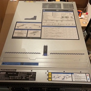 Lenovo <span class=keywords><strong>Thinksystem</strong></span> <span class=keywords><strong>SR630</strong></span> <span class=keywords><strong>V2</strong></span> 1U Rack Server para la nueva serie de servidores SR630V3 - Product Image 2