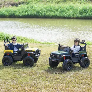 سيارات للركوب للأطفال تعمل بالكهرباء ومتوفرة بأربعة عجلات قابلة لإعادة الشحن وبها بطارية بلاستيكية متعددة الألوان