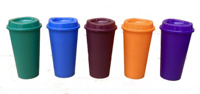 Tasses à café réutilisables en plastique PP rigide de 16 oz avec couvercles, imprimées avec un logo personnalisé, pour macarons