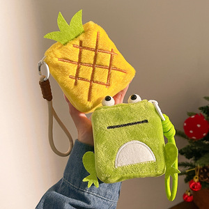 Al por mayor Llavero de peluche cuadrado de dibujos animados, suave y relleno, con diseños de cerdo, perro, rana, piña, y cordón de muñeca, colgante para bolso, llavero, accesorio de regalo - Product Image 4
