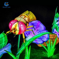 Lanterne chinoise imperméable en soie, festival de lanterne de fleur d'insecte réaliste SG-RT203
