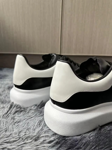 Zapatillas para correr informales de diseñador de lujo para hombre, zapatillas de baloncesto de moda con punta cerrada para caminar y correr unisex - Product Image 4