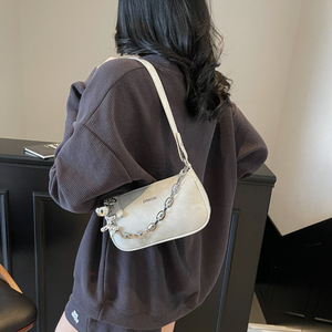 2026 New Arrival Niche-Style Women's Bag Fashionable Chain Crossbody Simple Versatile Small <b>Square</b> Shoulder Bag - Product Image 2