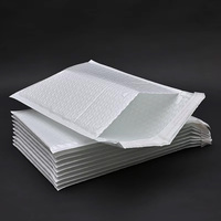 Sacs de courrier rembourrés avec enveloppe en plastique personnalisée pour la livraison postale Sacs postaux avec logo personnalisé Sac avec film à bulles d'air