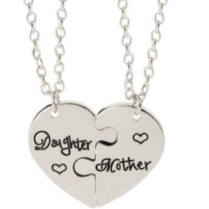 Nuevo Collar con Colgante de Corazón de Acero Inoxidable de Alta Calidad, Resistente al Deslustre, Venta al por Mayor 2024 - Product Image 4