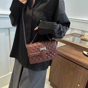 2025 última moda bolsos de mano para mujer niñas monederos bonitos bolsos de mano de diseño pequeño para mujer - Product Image 3