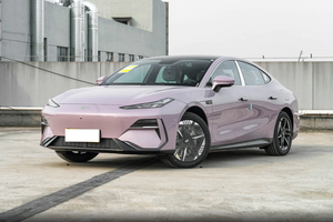 2024 Geely Galaxy E8 Sedan 550km Tracción de dos ruedas <span class=keywords><strong>Dragon</strong></span> Soaring Long Range 5 puertas 5 asientos Pure Electric Business Family Car - Product Image 4