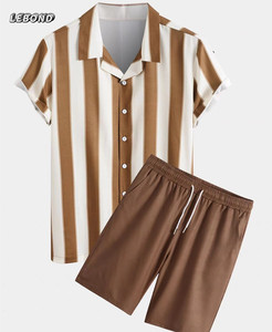 2022 été <span class=keywords><strong>Chic</strong></span> imprimé chemise et short 2 pièces hommes ensembles mode bouton vers le bas hauts et Shorts de plage tenues de vacances - Product Image 1