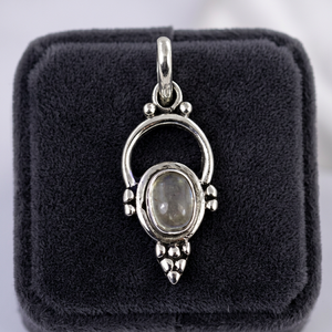 Collar con Colgante de Plata y Calcedonia Azul Estilo Rocking de Art Palace, Accesorio de Moda - Product Image 2